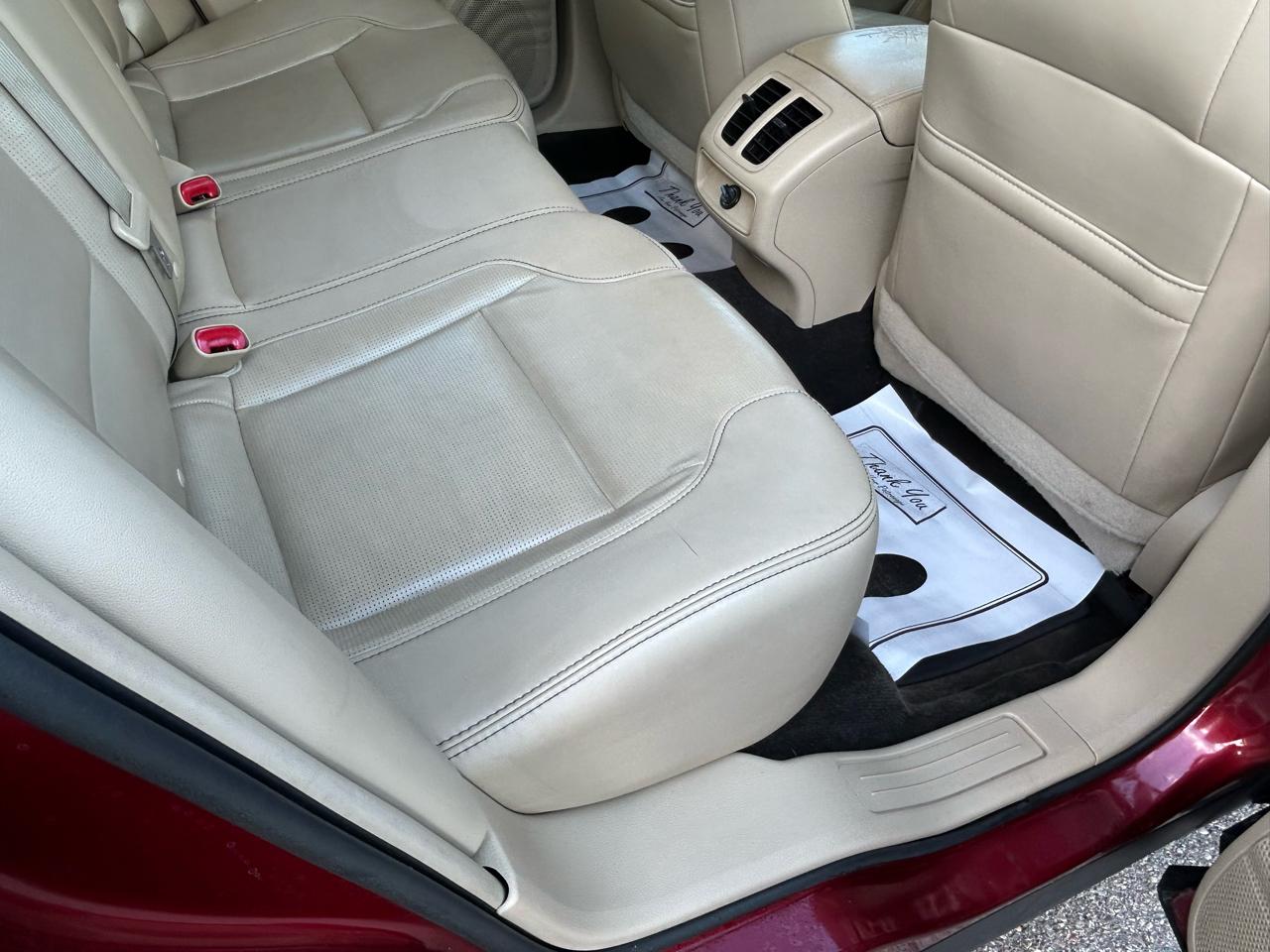 Ford Taurus 4dr Sdn Limited FWD 2013