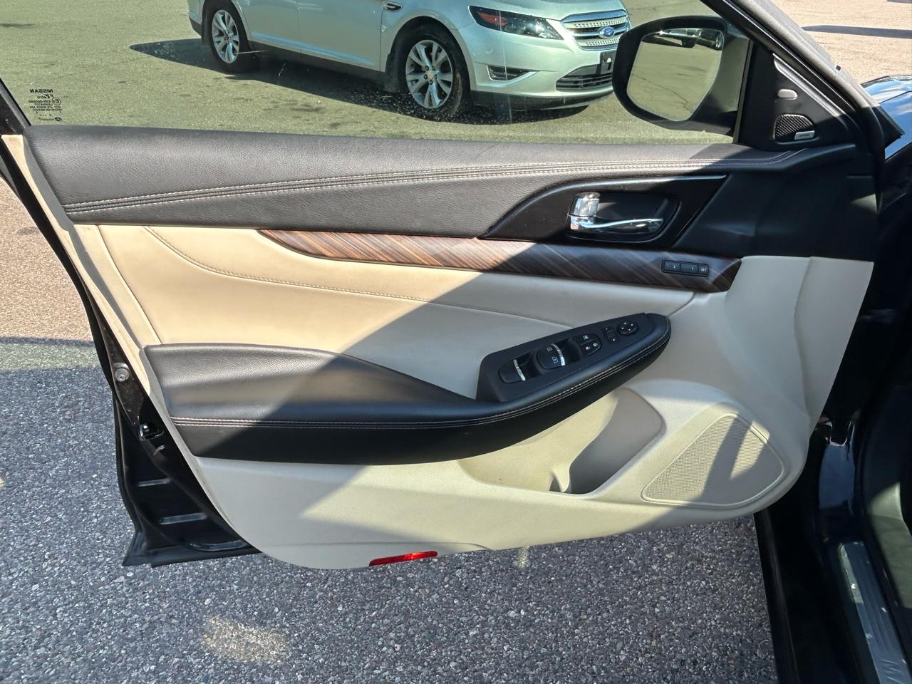 Nissan Maxima Platinum 3.5L 2017