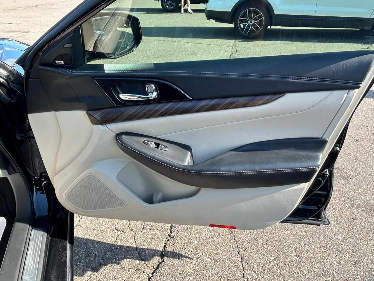 Nissan Maxima Platinum 3.5L 2017