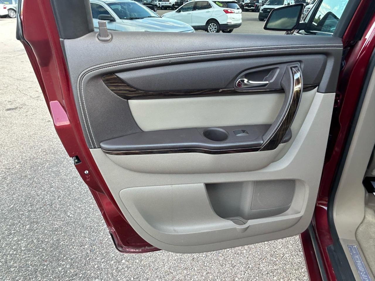 GMC Acadia AWD 4dr Denali 2015