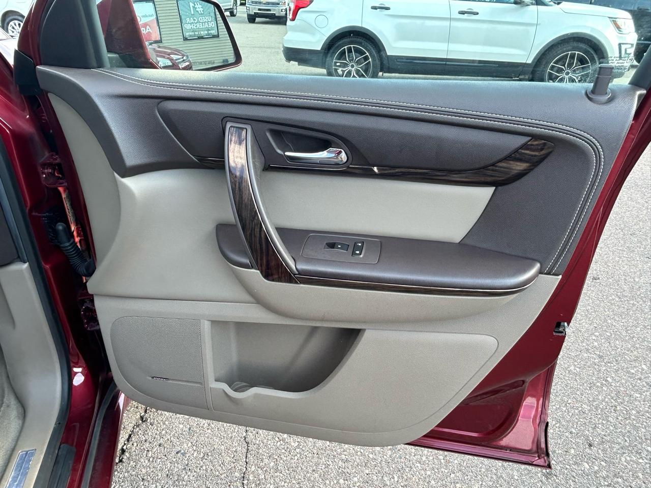 GMC Acadia AWD 4dr Denali 2015