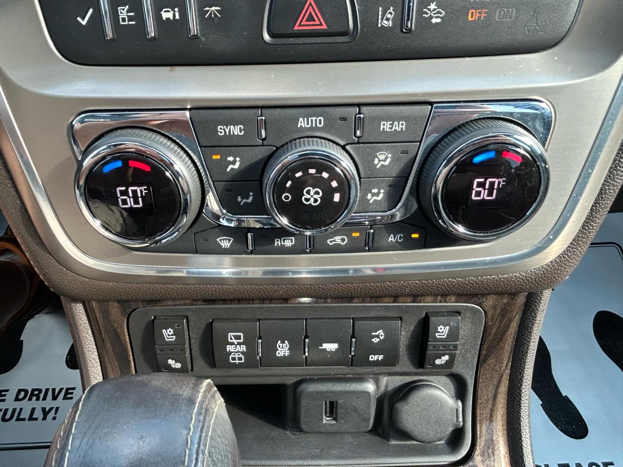 GMC Acadia AWD 4dr Denali 2015