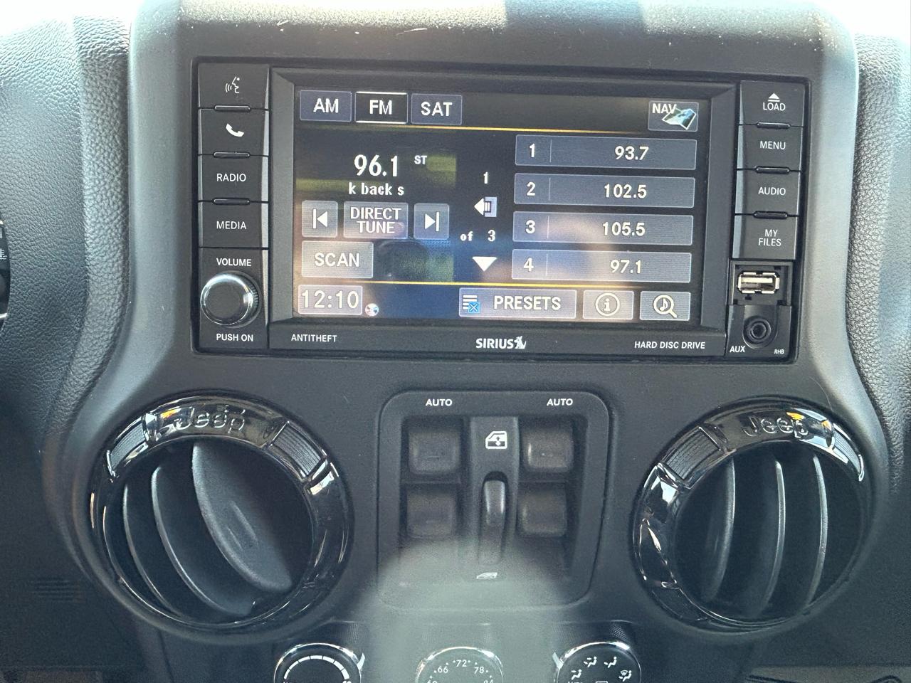 Jeep Wrangler Unlimited 4WD 4dr Altitude 2012