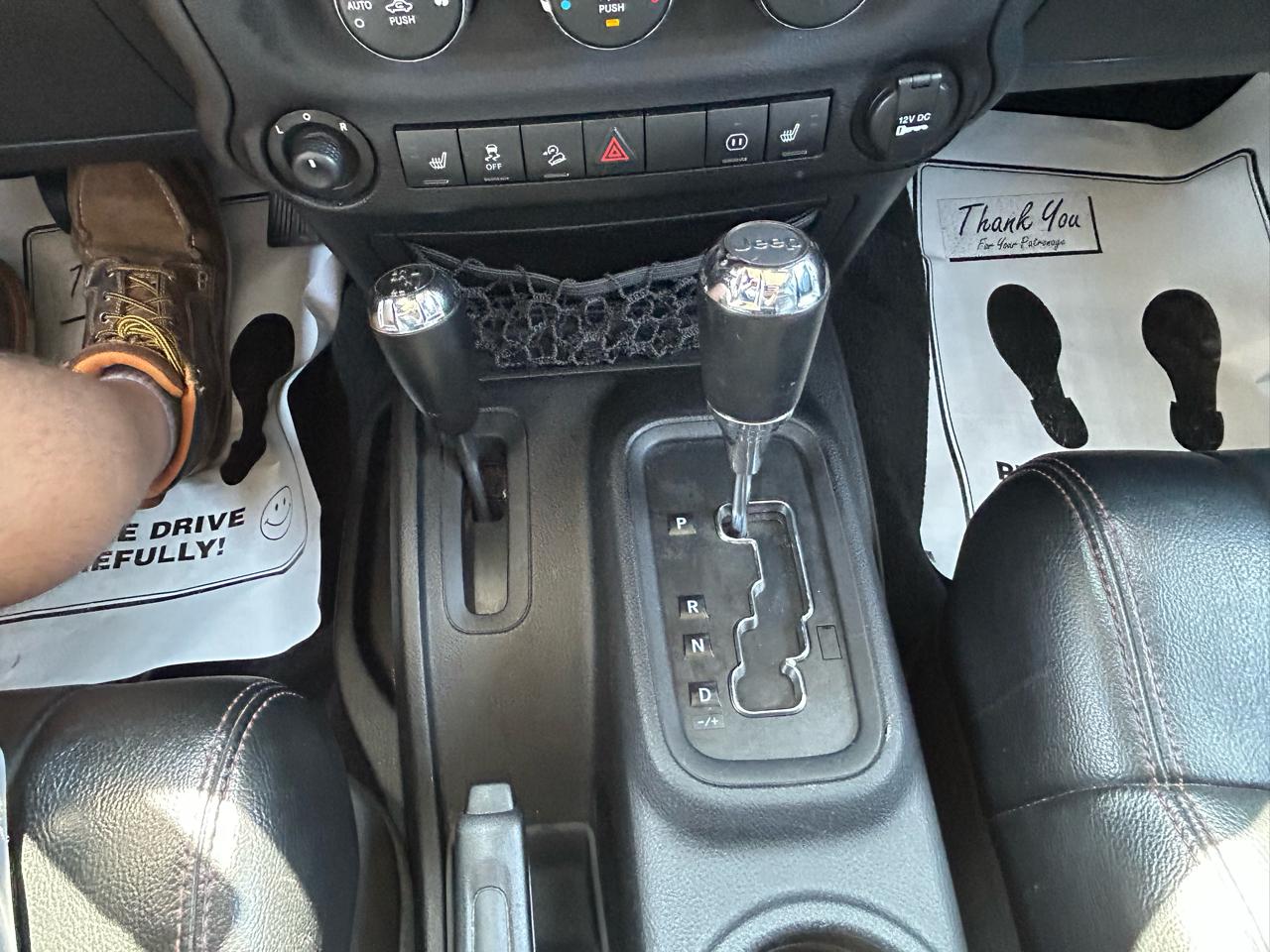 Jeep Wrangler Unlimited 4WD 4dr Altitude 2012