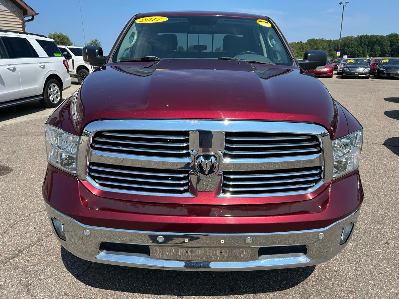 RAM 1500 Big Horn 4x4 Crew Cab 5'7" Box 2017