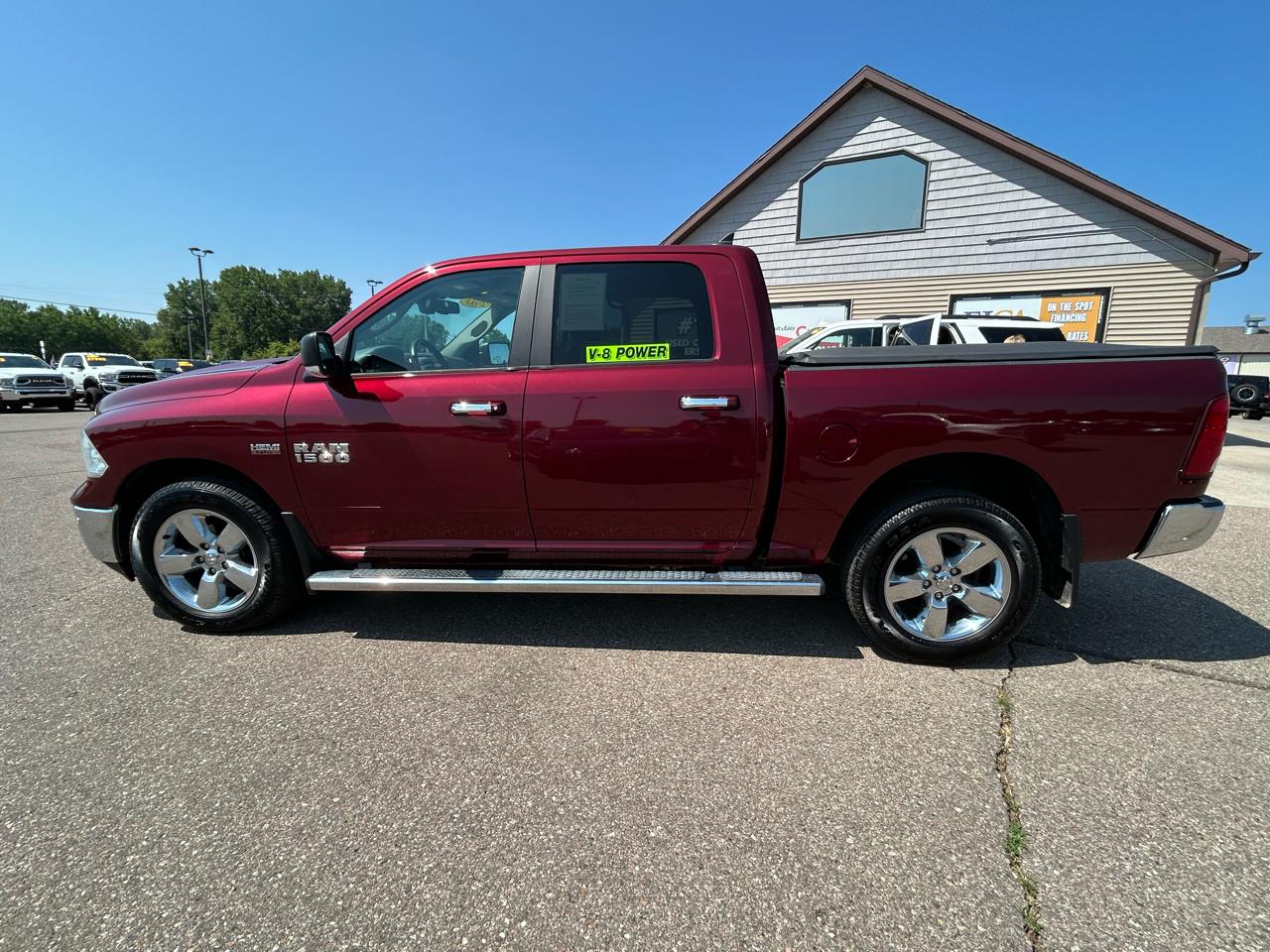 RAM 1500 Big Horn 4x4 Crew Cab 5'7" Box 2017