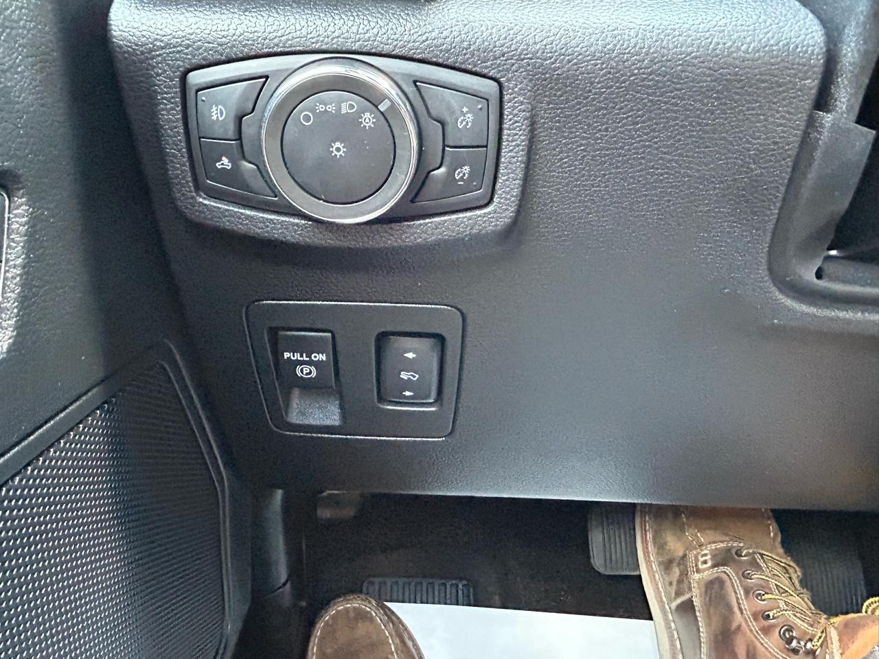 Ford F-150 XLT 4WD SuperCrew 5.5' Box 2017