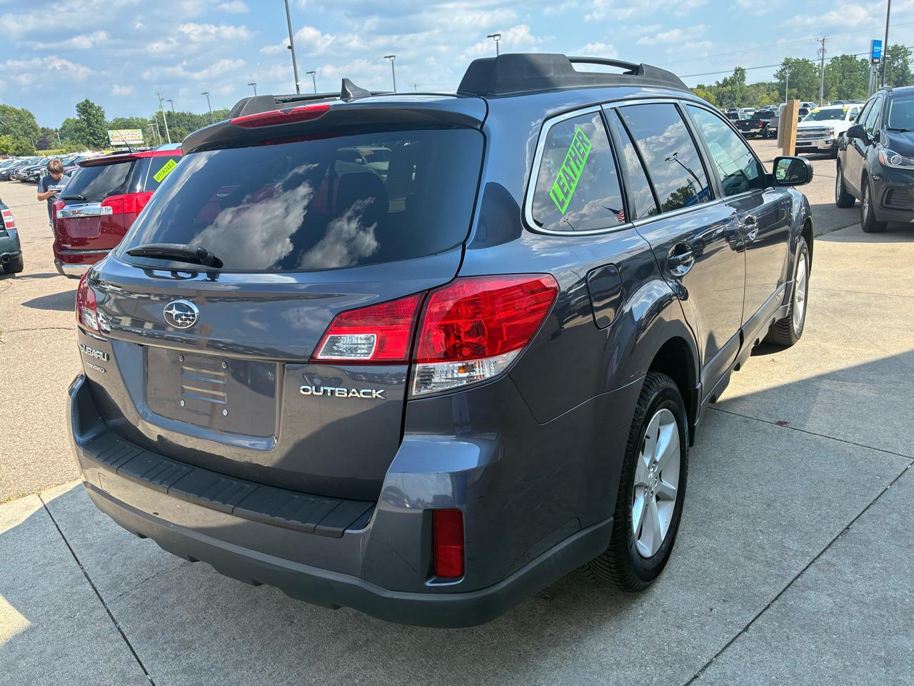 Subaru Outback 4dr Wgn H4 Auto 2.5i Limited 2014