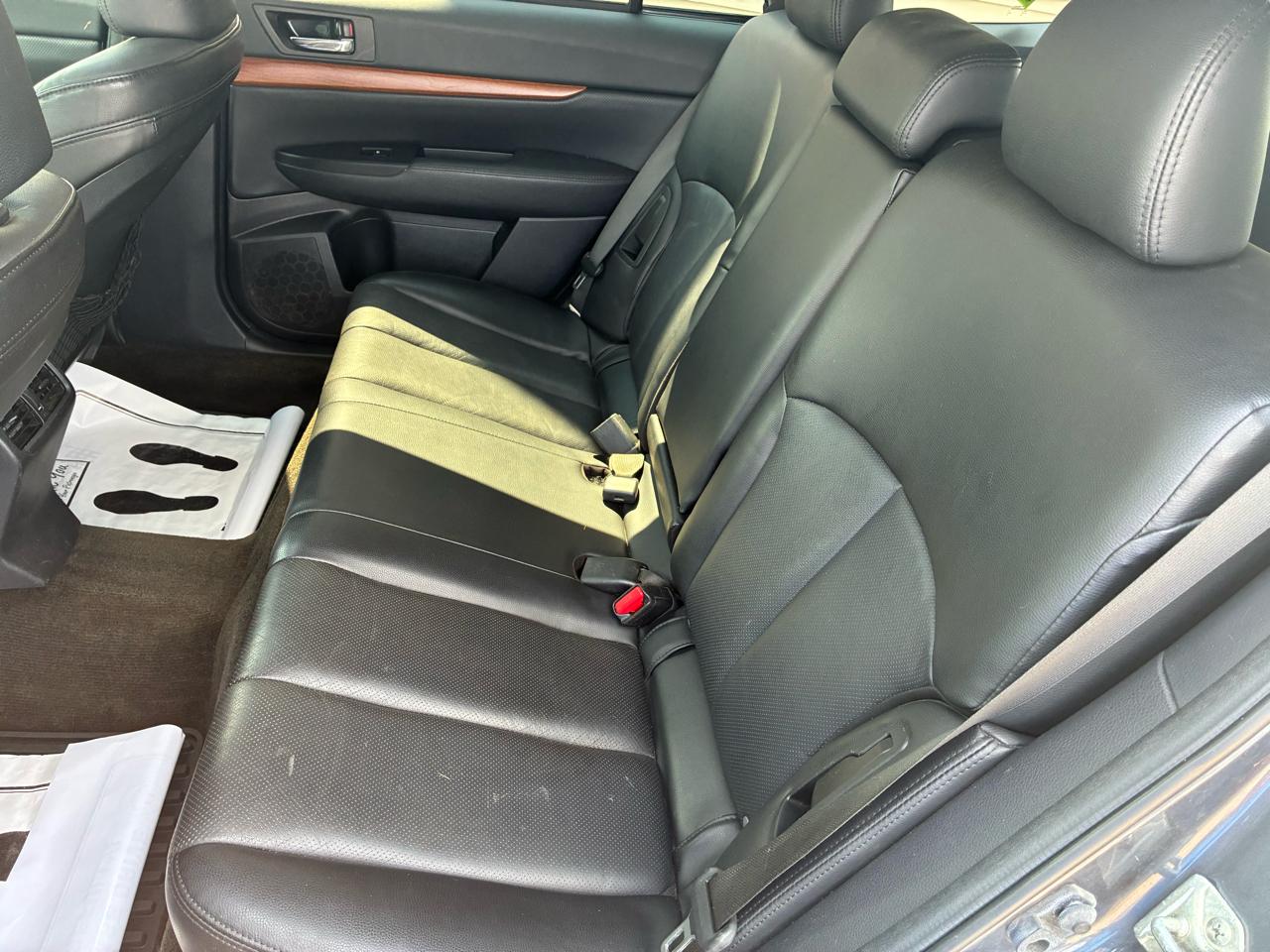 Subaru Outback 4dr Wgn H4 Auto 2.5i Limited 2014