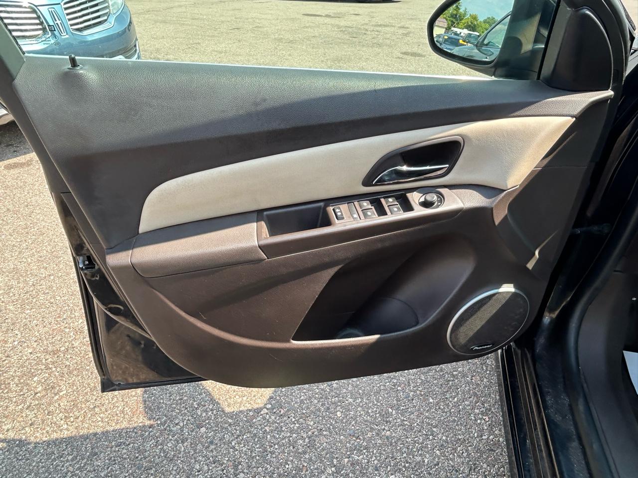 Chevrolet Cruze 4dr Sdn LTZ 2015