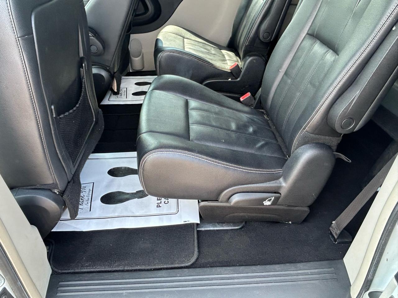Chrysler Town & Country 4dr Wgn Touring 2014