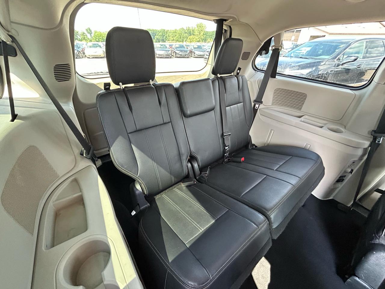 Chrysler Town & Country 4dr Wgn Touring 2014