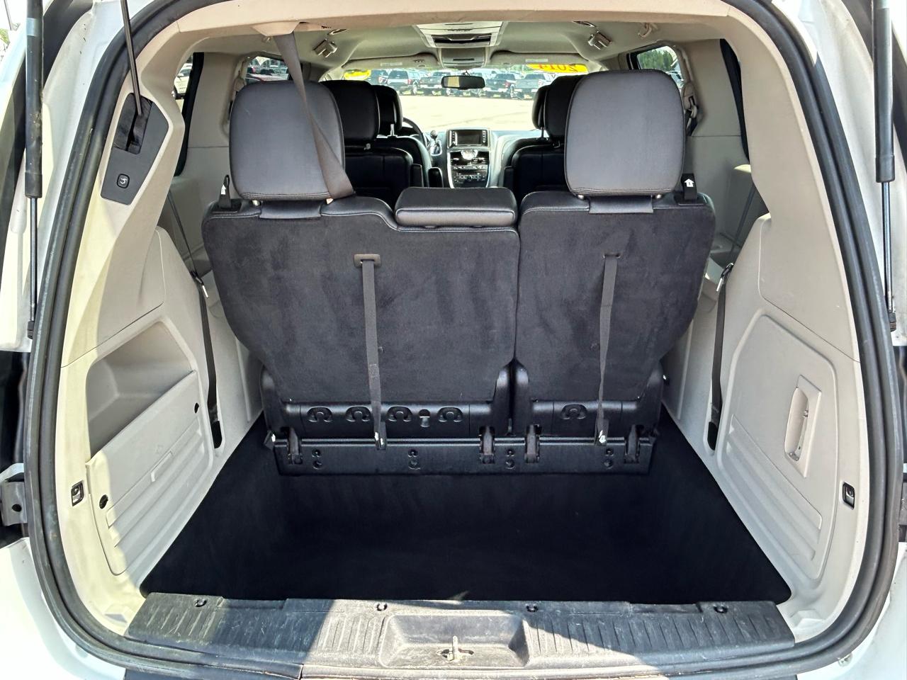 Chrysler Town & Country 4dr Wgn Touring 2014
