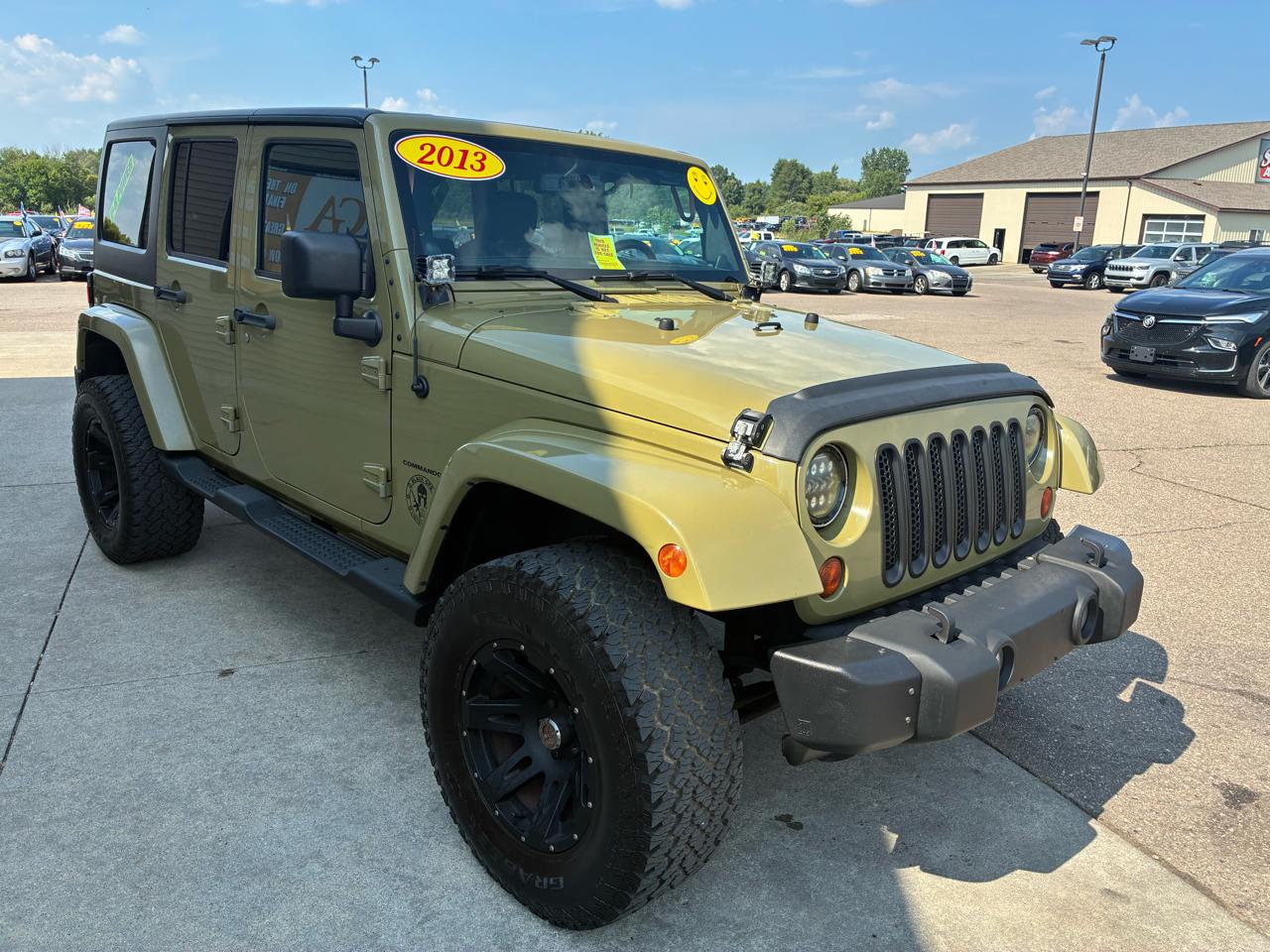 Jeep Wrangler Unlimited 4WD 4dr Sahara 2013