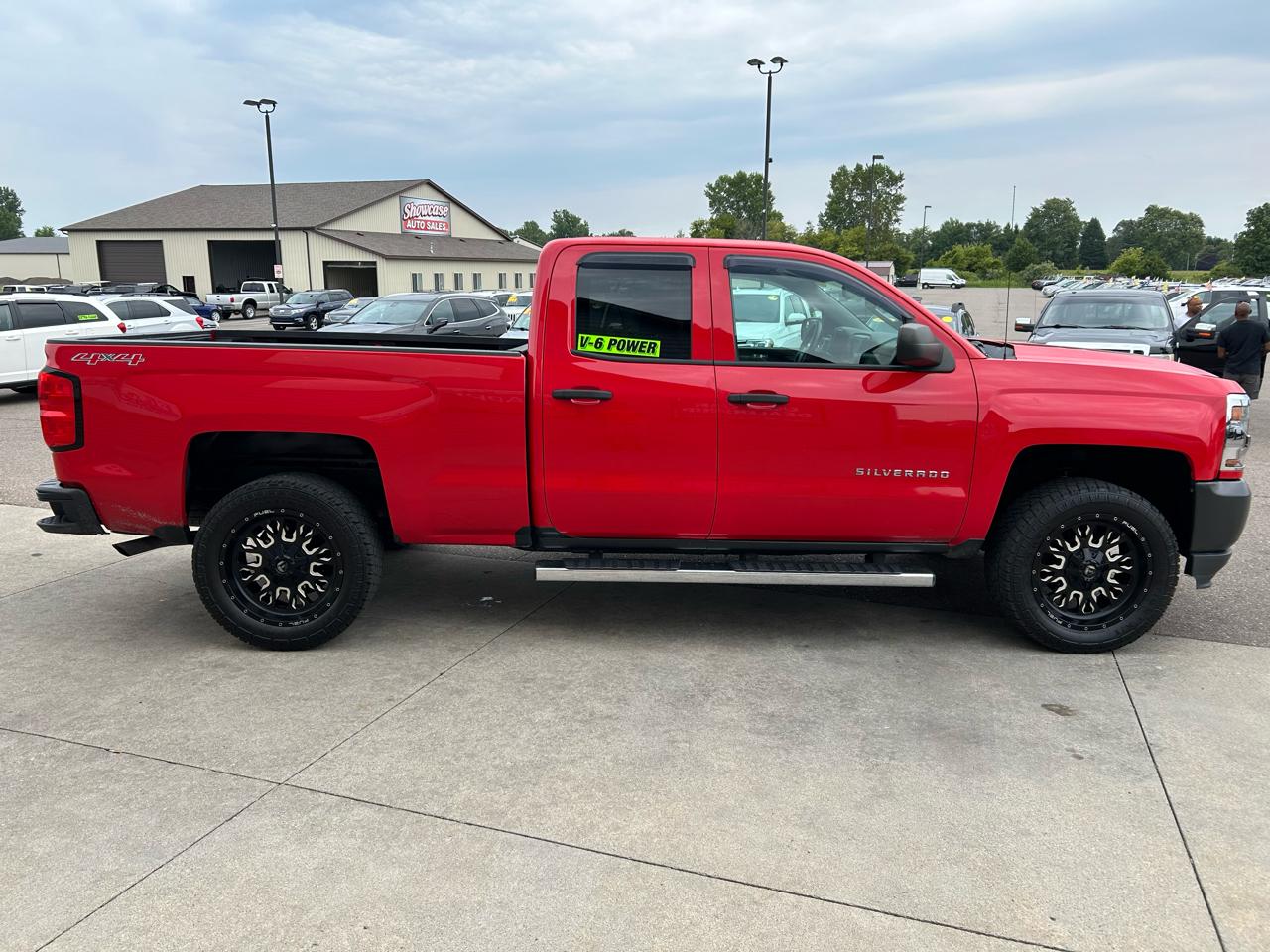 Chevrolet Silverado 1500 4WD Double Cab 143.5" Work Truck 2017