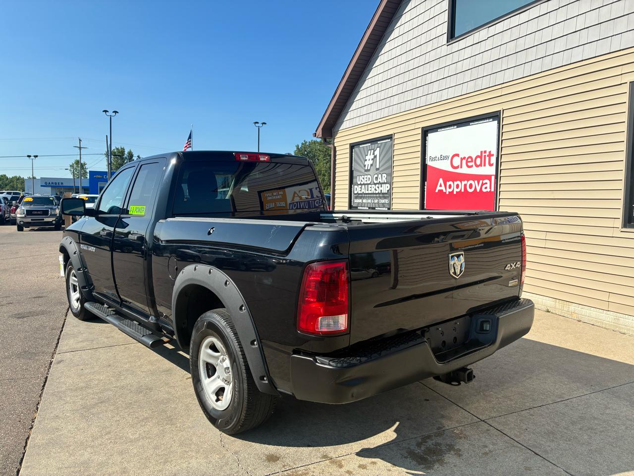 RAM 1500 4WD Quad Cab 140.5" Tradesman 2012