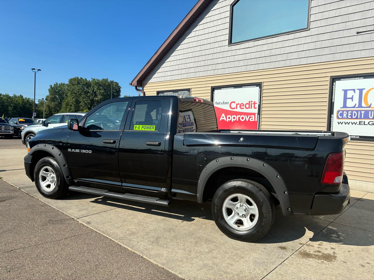 RAM 1500 4WD Quad Cab 140.5" Tradesman 2012