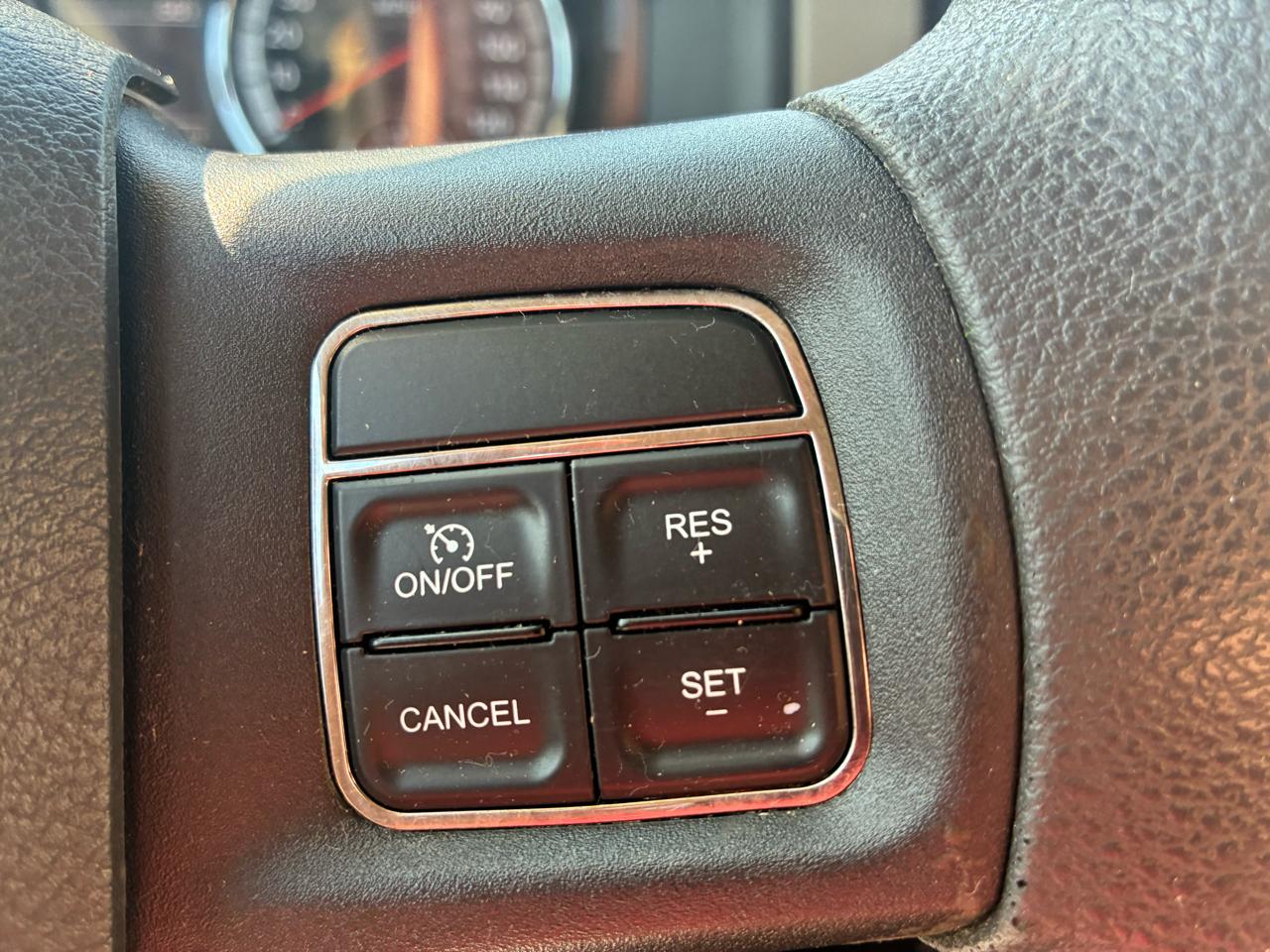 RAM 1500 4WD Quad Cab 140.5" Tradesman 2012