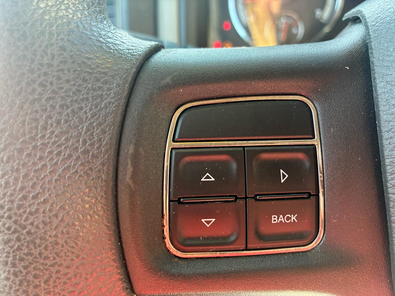 RAM 1500 4WD Quad Cab 140.5" Tradesman 2012