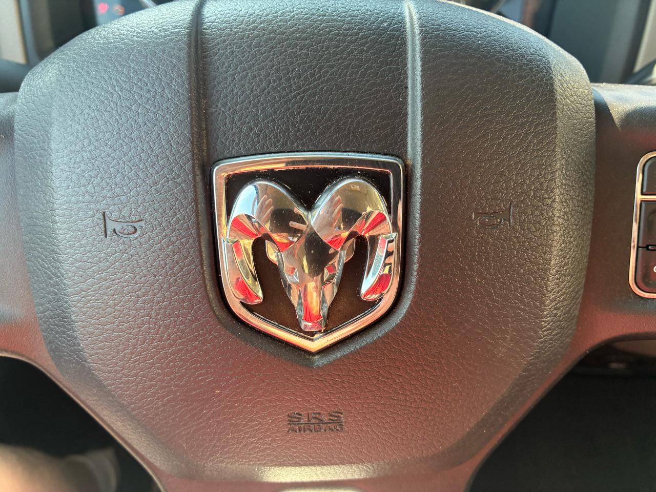 RAM 1500 4WD Quad Cab 140.5" Tradesman 2012