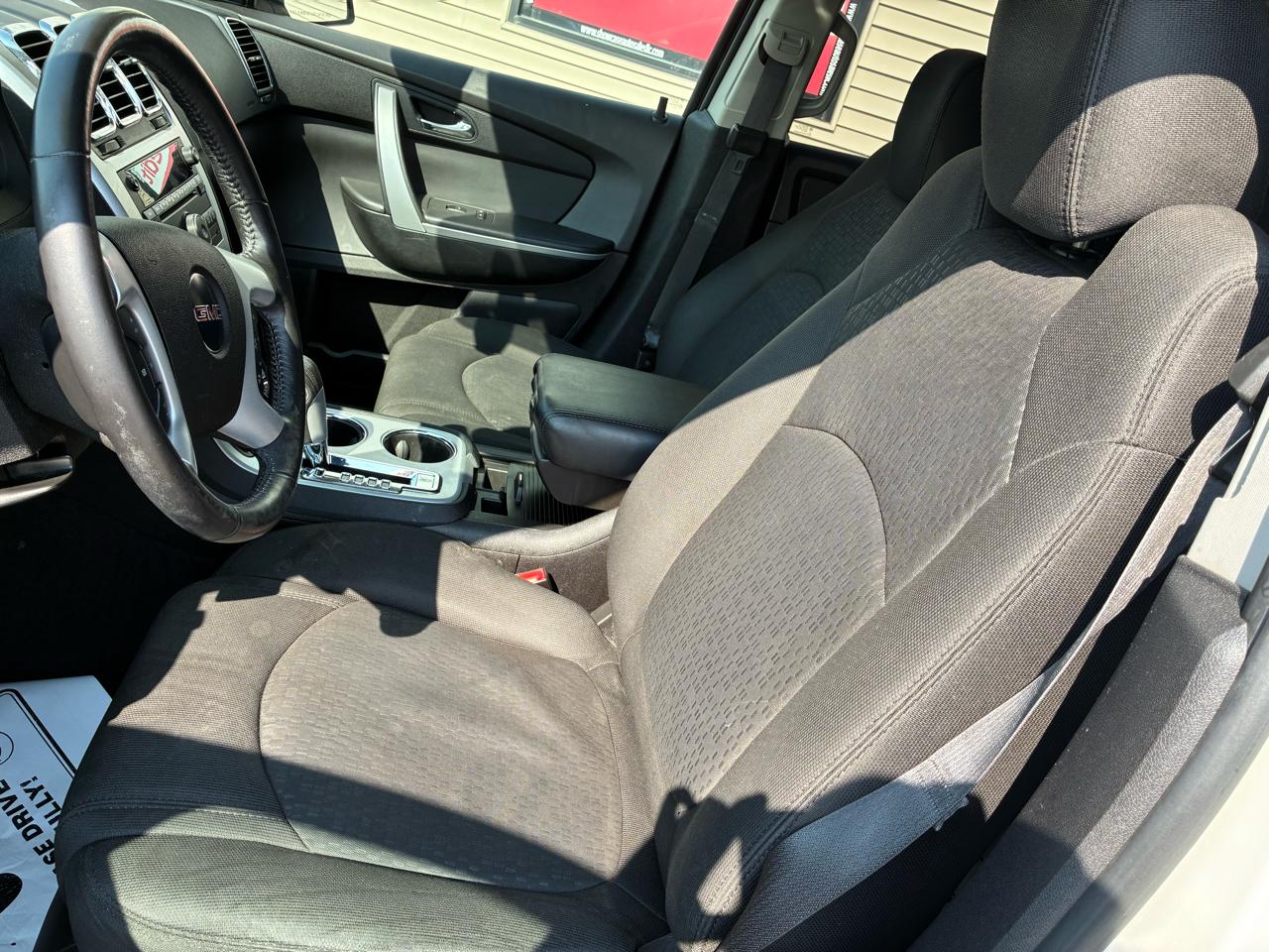 GMC Acadia FWD 4dr SLE 2011
