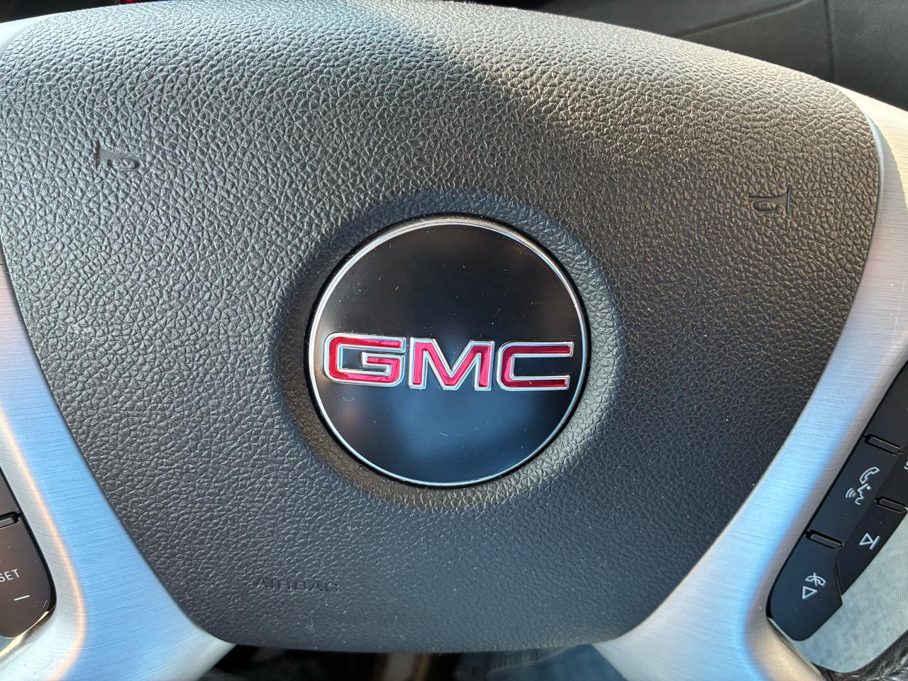 GMC Acadia FWD 4dr SLE 2011