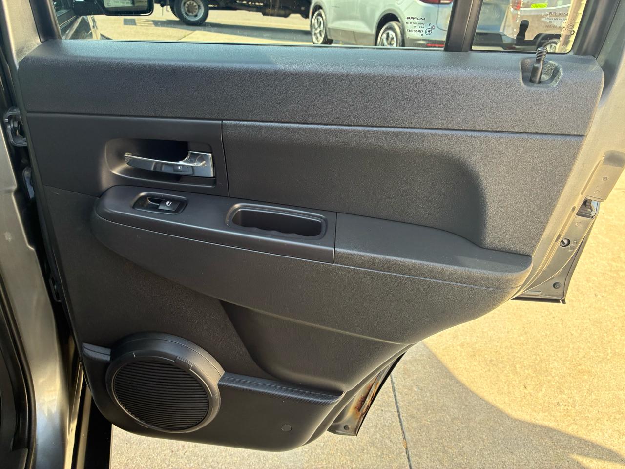 Jeep Liberty 4WD 4dr Sport 2012
