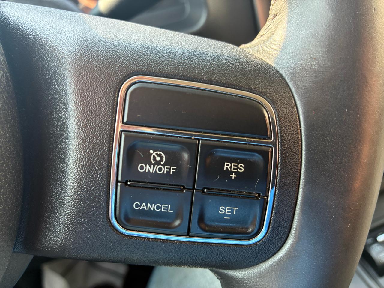 Jeep Liberty 4WD 4dr Sport 2012