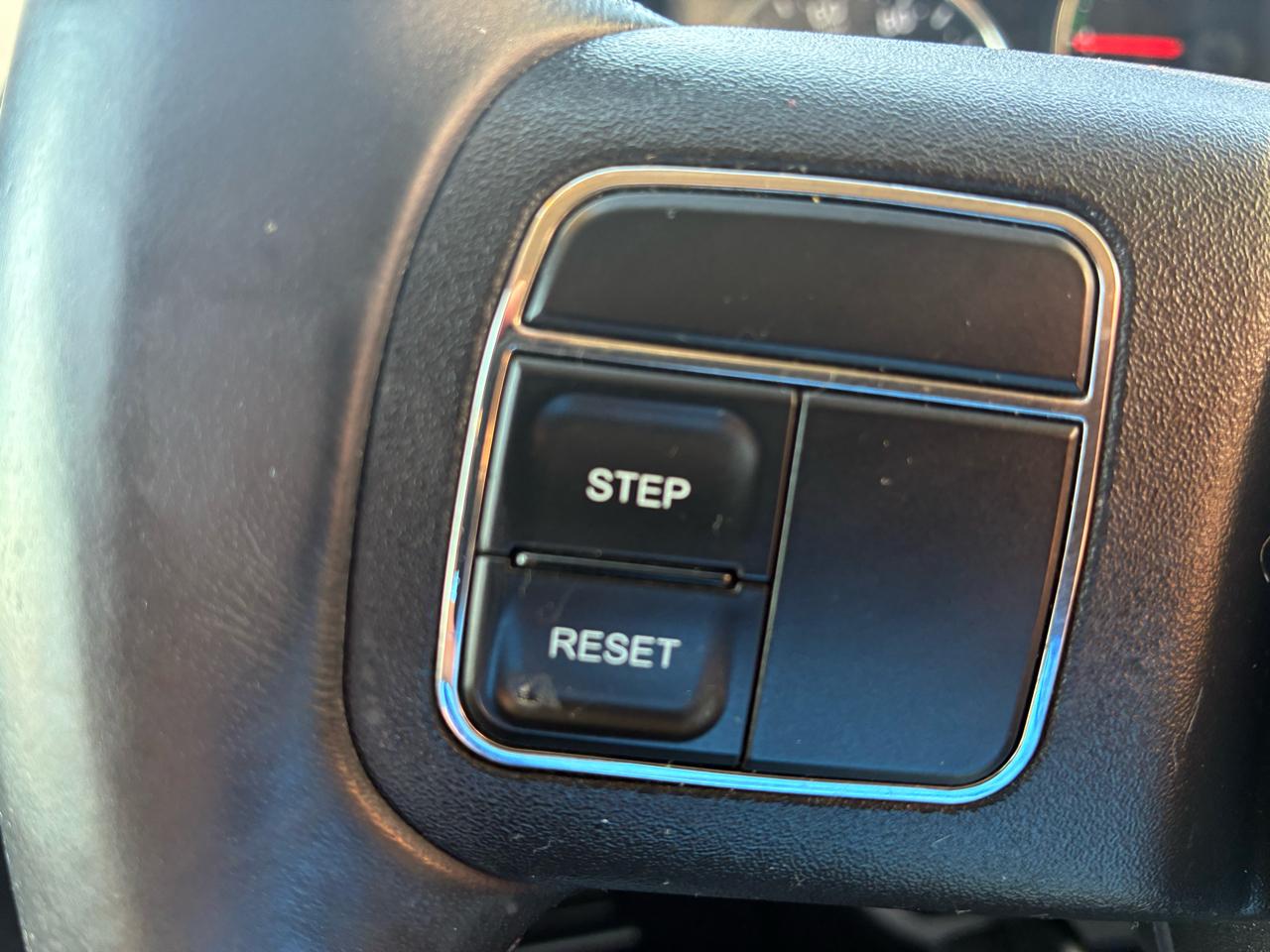 Jeep Liberty 4WD 4dr Sport 2012
