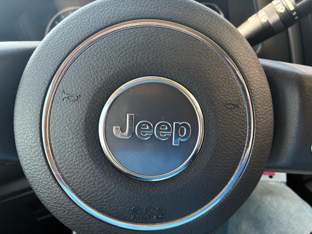 Jeep Liberty 4WD 4dr Sport 2012