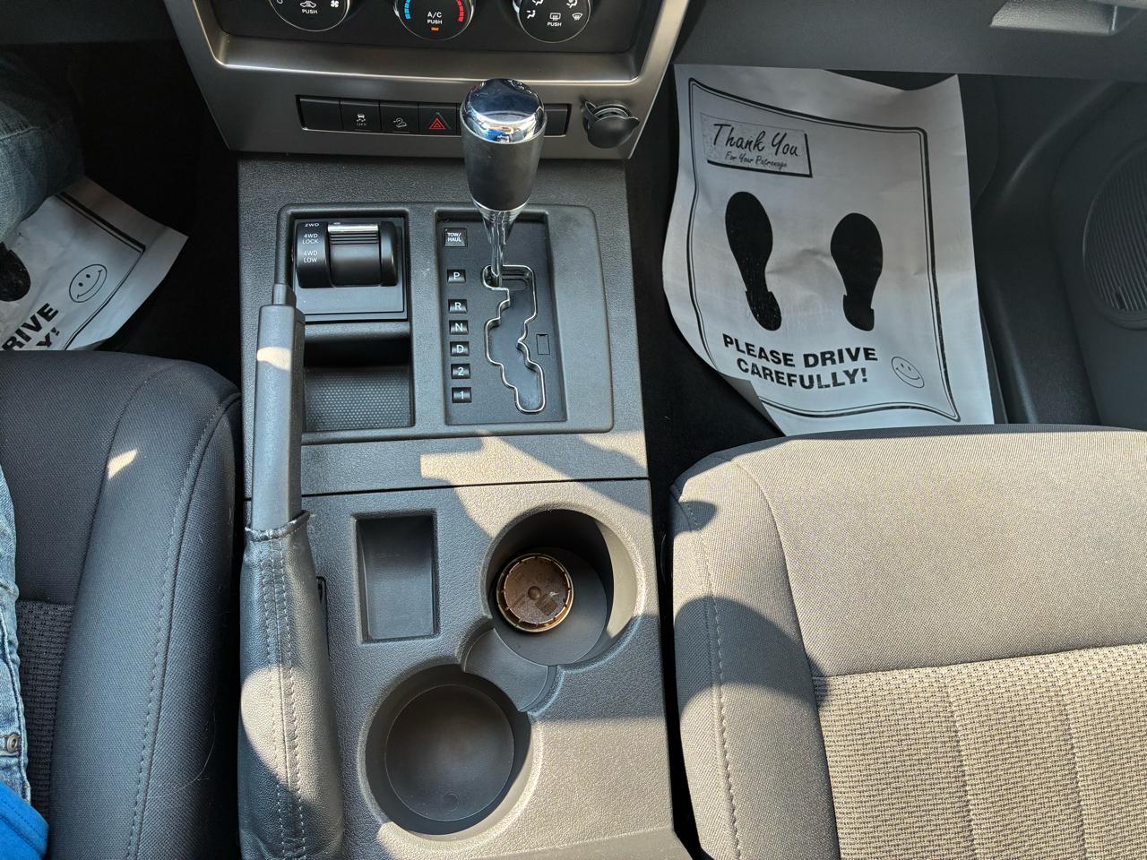 Jeep Liberty 4WD 4dr Sport 2012
