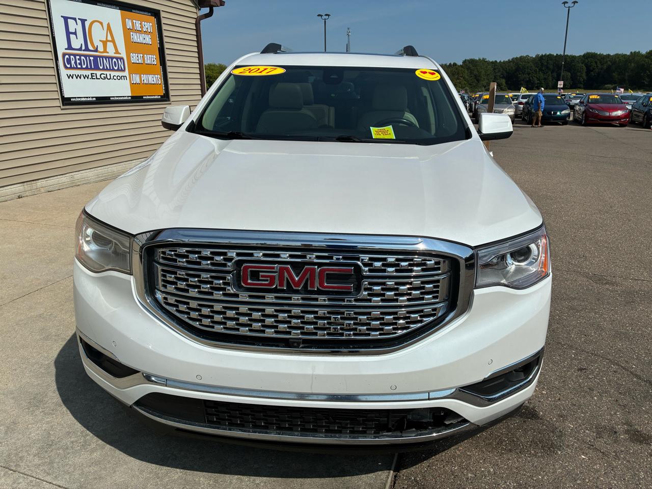 GMC Acadia FWD 4dr Denali 2017