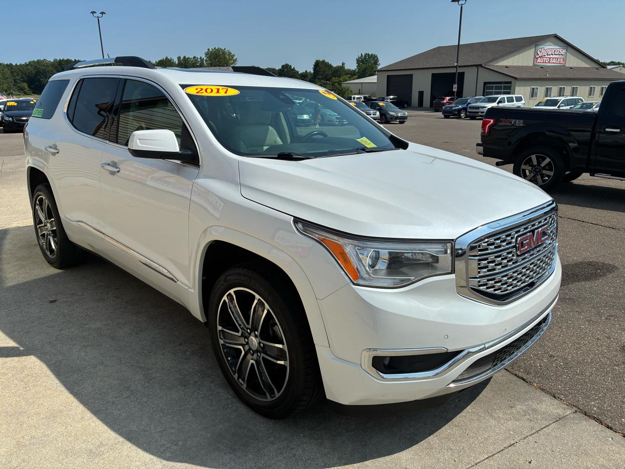 GMC Acadia FWD 4dr Denali 2017