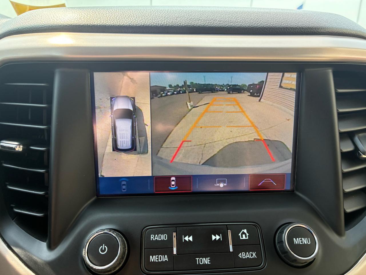 GMC Acadia FWD 4dr Denali 2017