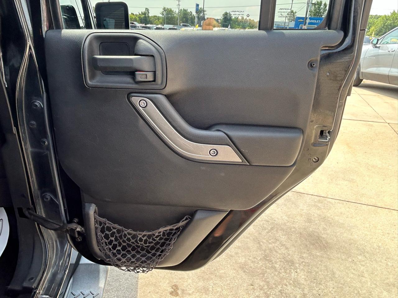 Jeep Wrangler Unlimited 4WD 4dr Sport 2014