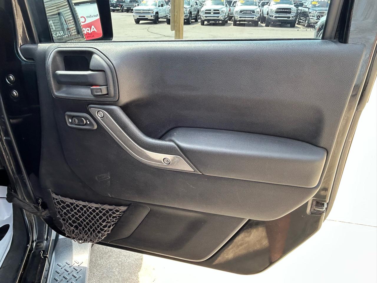 Jeep Wrangler Unlimited 4WD 4dr Sport 2014