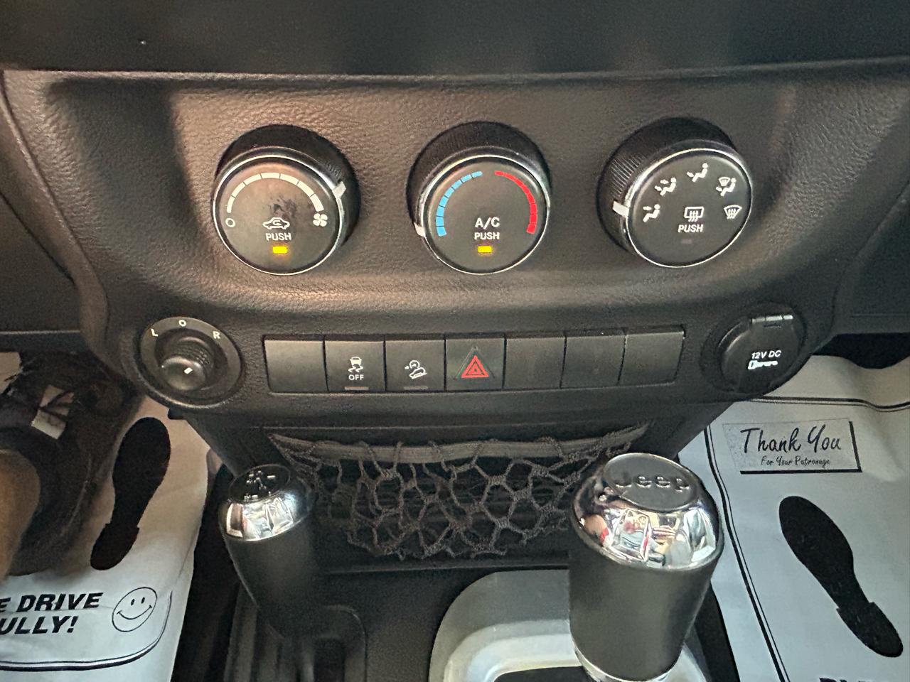 Jeep Wrangler Unlimited 4WD 4dr Sport 2014
