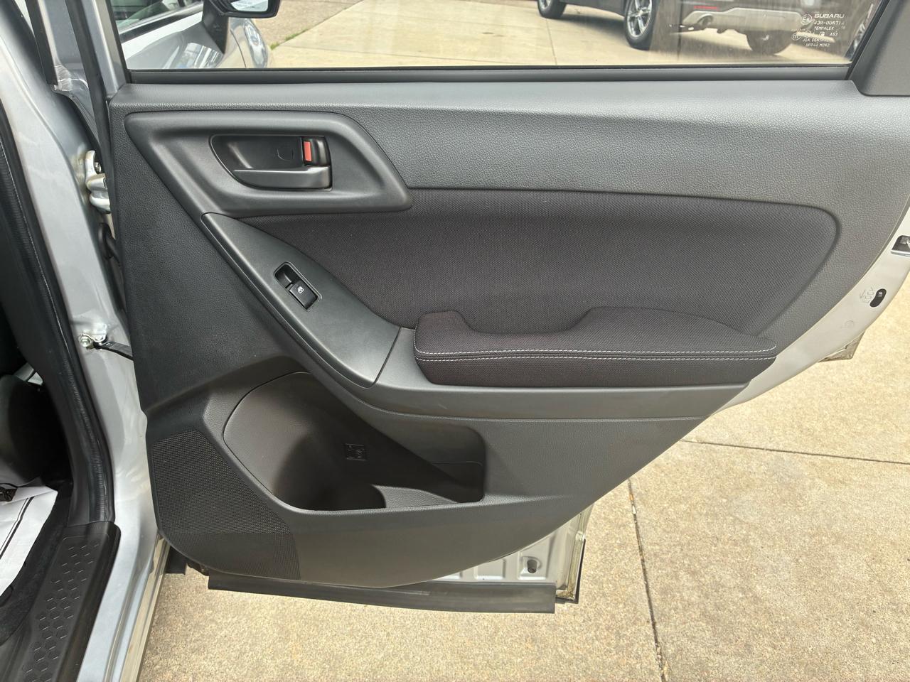 Subaru Forester 4dr Auto 2.5i Premium PZEV 2014