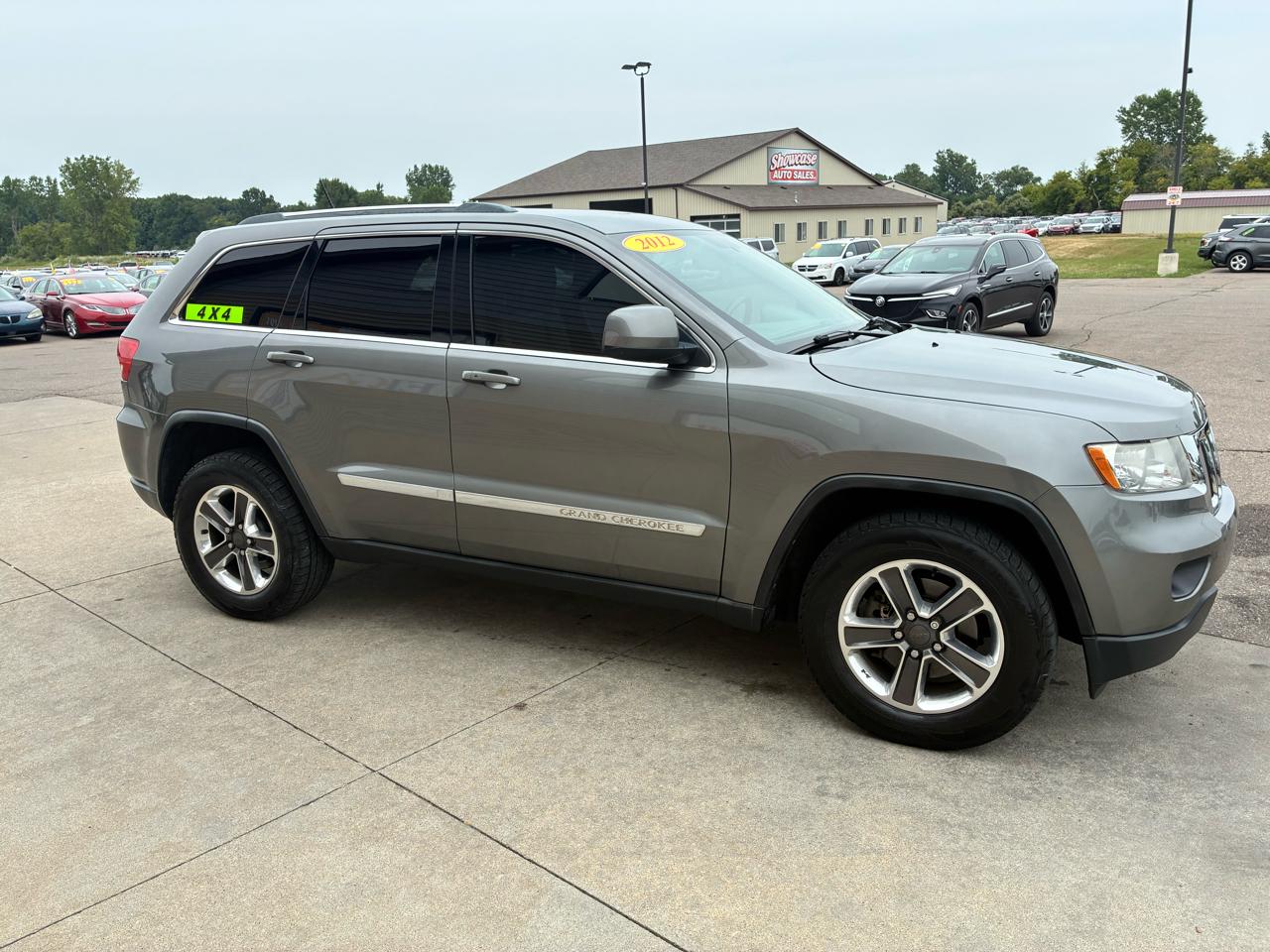 Jeep Grand Cherokee 4WD 4dr Laredo 2012