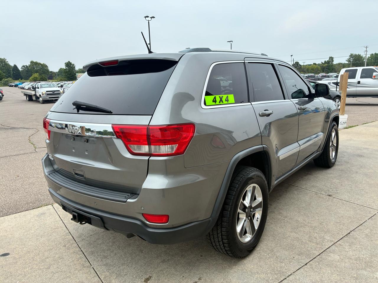 Jeep Grand Cherokee 4WD 4dr Laredo 2012
