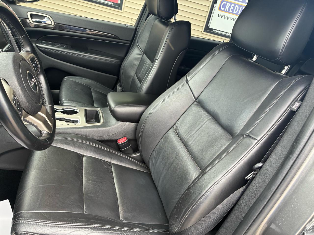 Jeep Grand Cherokee 4WD 4dr Laredo 2012