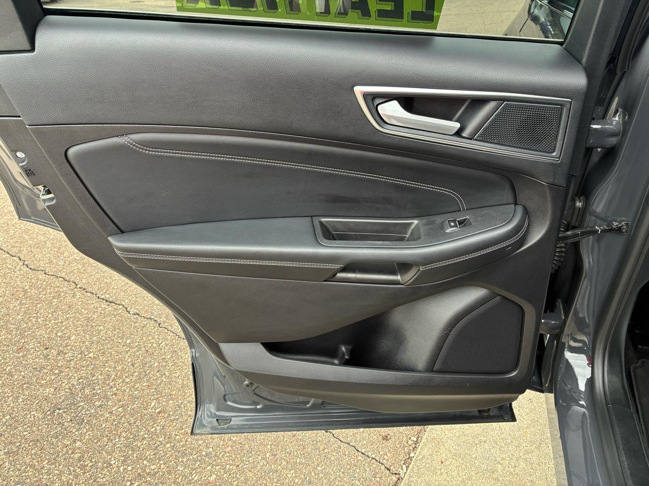 Ford Edge Titanium AWD 2021
