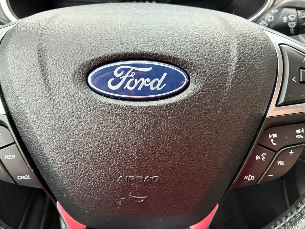 Ford Edge Titanium AWD 2021