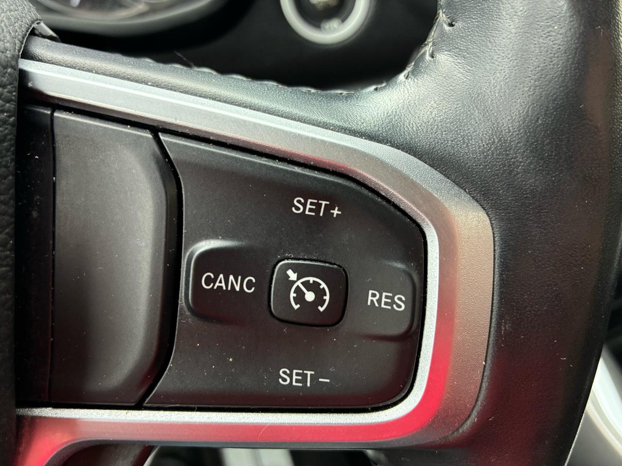 RAM 1500 Big Horn/Lone Star 4x4 Crew Cab 5'7" Box 2019