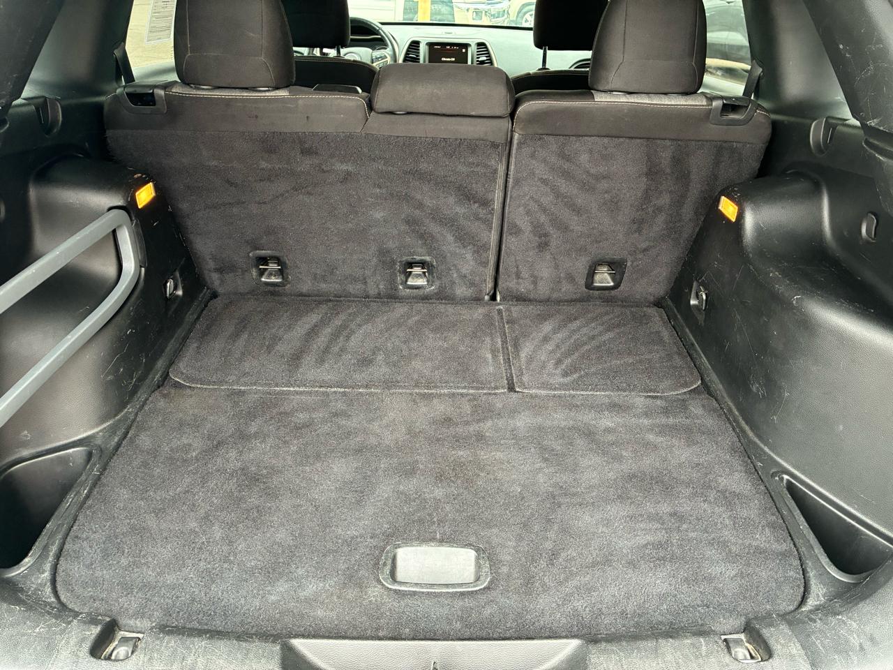 Jeep Cherokee 4WD 4dr Latitude 2014