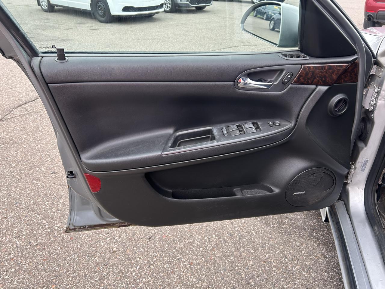 Chevrolet Impala 4dr Sdn LTZ 2013