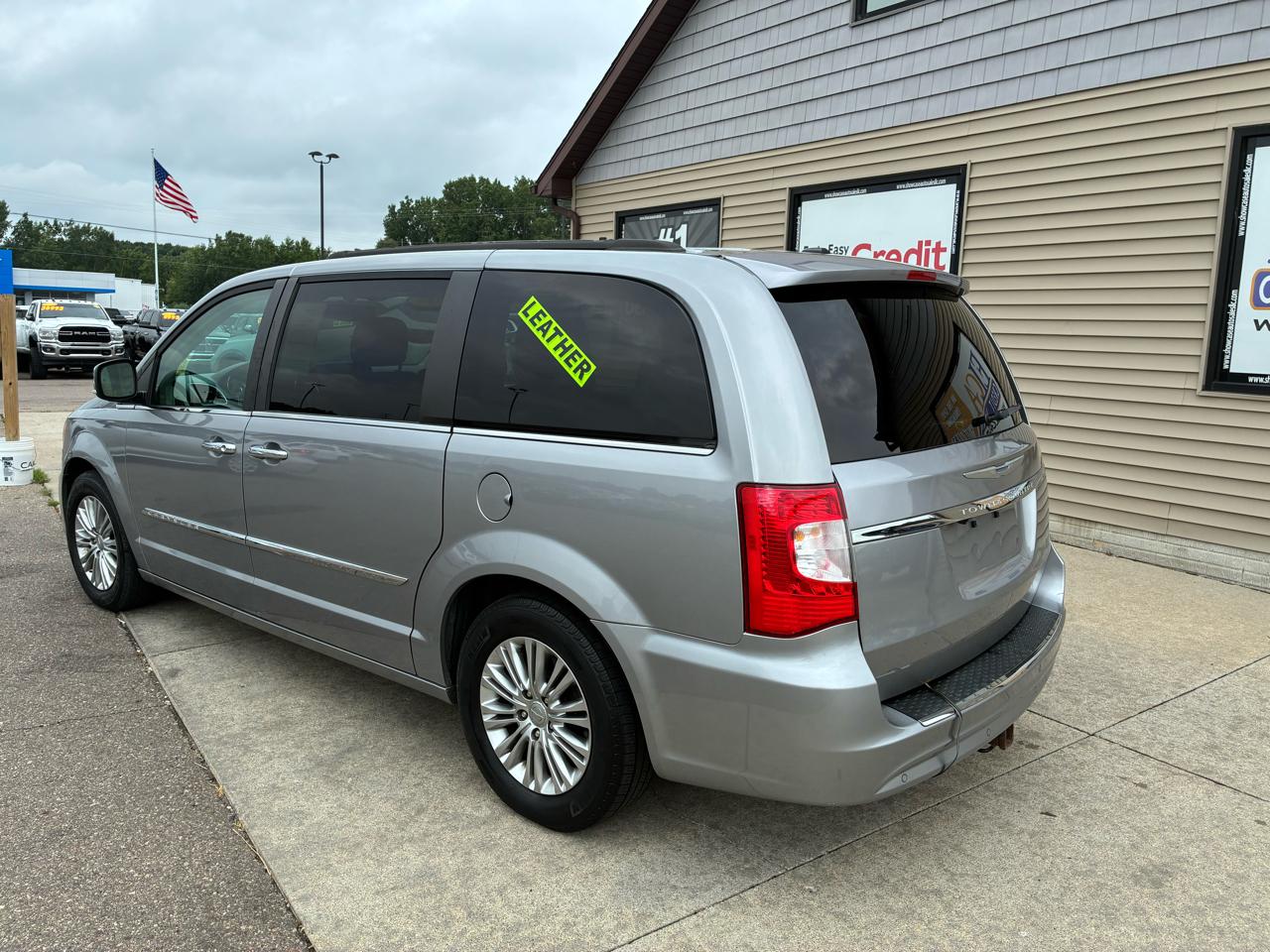 Chrysler Town & Country 4dr Wgn Touring-L 2015