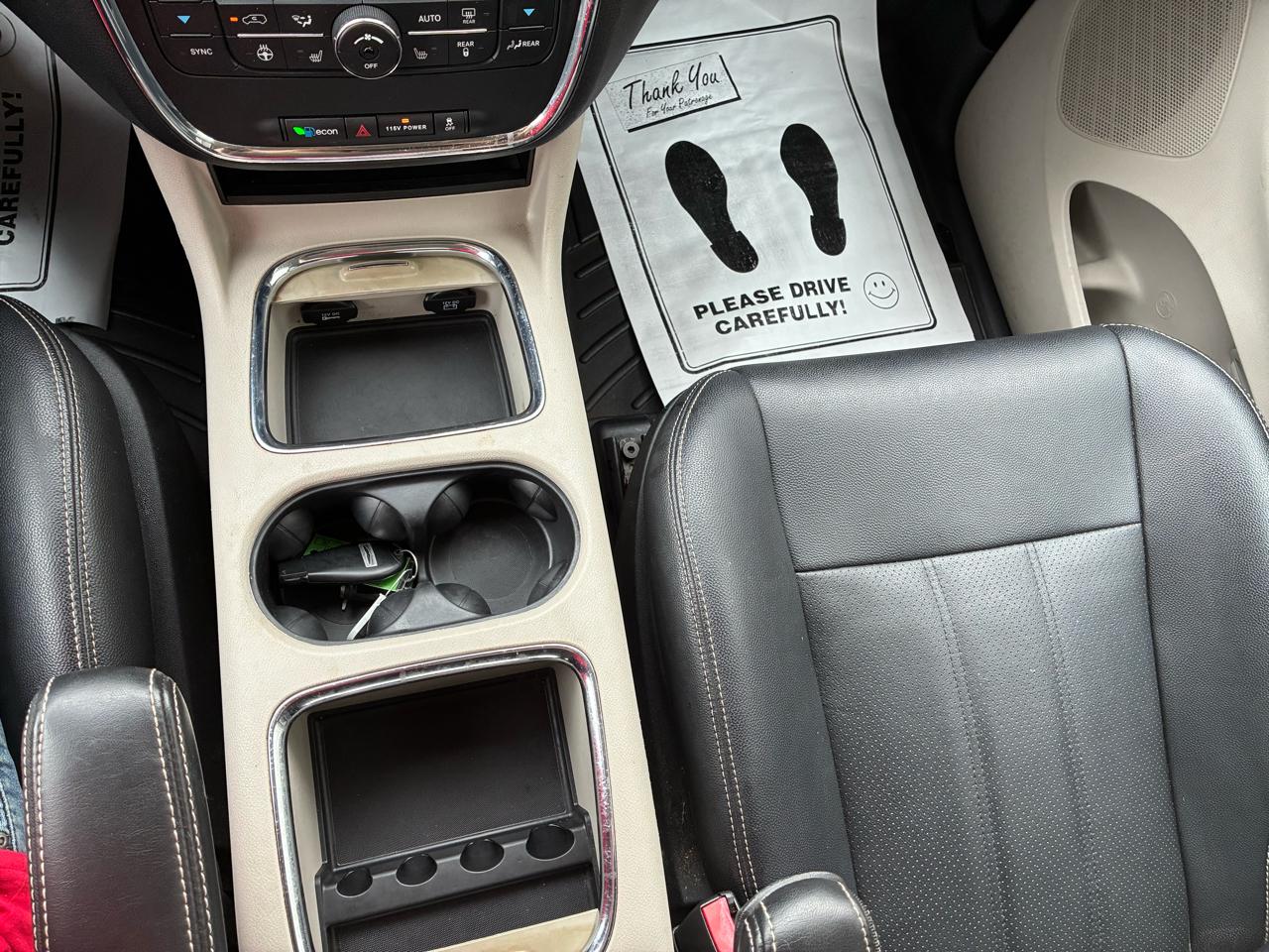 Chrysler Town & Country 4dr Wgn Touring-L 2015