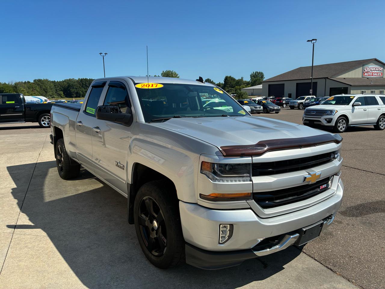Chevrolet Silverado 1500 4WD Double Cab 143.5" LT w/2LT 2017