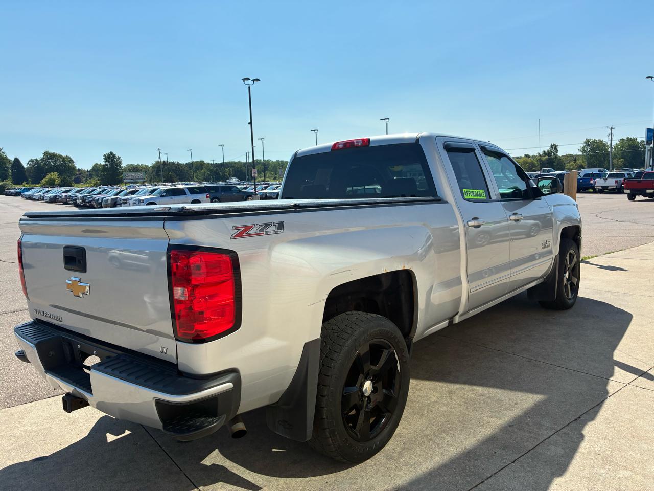 Chevrolet Silverado 1500 4WD Double Cab 143.5" LT w/2LT 2017